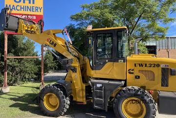 UHI 100hp Cummins Engine UWL220 2.2T Loading Capacity Wheel Loader