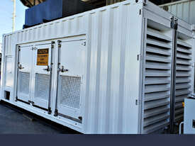 750kVA Used Cummins Enclosed Generator - picture2' - Click to enlarge