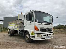 2004 Hino FC4J - picture0' - Click to enlarge