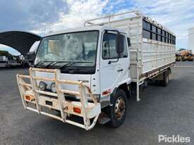 2001 Nissan UD PKC310 - picture0' - Click to enlarge