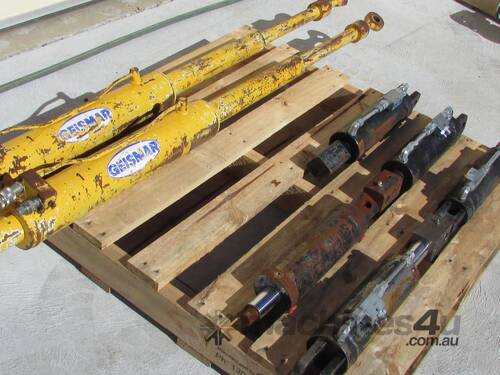 Hydraulic Railway Grabbers