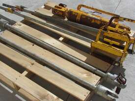 Hydraulic Railway Grabbers - picture2' - Click to enlarge