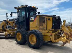 Caterpillar 120m AWD - picture1' - Click to enlarge