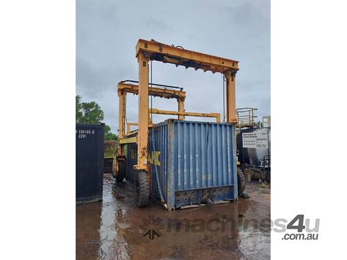 ISOLOADER Straddle Loader