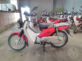 Honda Supercub - picture2' - Click to enlarge