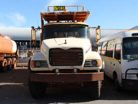 MACK CV 713 GRANITE SERVICE TRUCK - picture0' - Click to enlarge