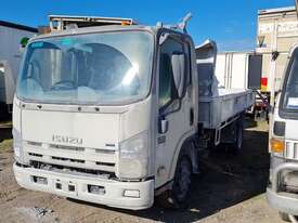 Isuzu NPR - picture2' - Click to enlarge