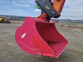 11-14T Hydraulic Quick Hitch  - picture0' - Click to enlarge