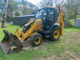 2017 JCB 3CX ELITE BACKHOE - picture0' - Click to enlarge