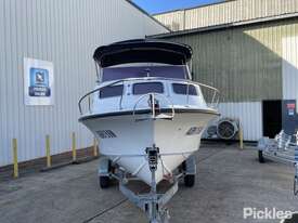 Fibreglass Runabout Boat - picture0' - Click to enlarge