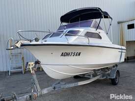 Fibreglass Runabout Boat - picture1' - Click to enlarge