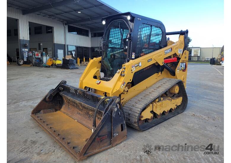 caption 2021 CAT 259D3 TRACK LOADER WITH UPGRADE OPTIONS, CIVIL SPEC AND 923 HOURS