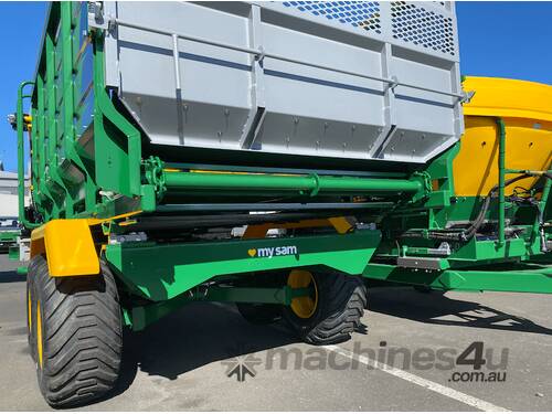 SAM 10 Cube Feed Wagon