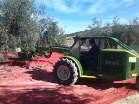 Sicma SPEEDY 90 Self-propelled Harvester - picture2' - Click to enlarge