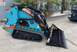Boleo SV30H mini loader with Rock Bucket