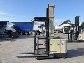 Crown SP3020 Electric Reach Forklift (Stand on) - picture1' - Click to enlarge