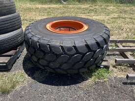 Hitachi Wheel Loader Tyre - picture1' - Click to enlarge