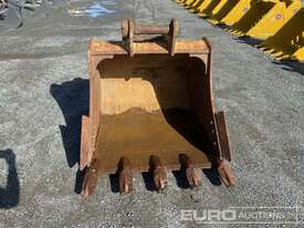 1150mm GP Bucket to suit Komatsu PC200 - picture2' - Click to enlarge