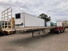 1994 Barker Heavy Duty Tri Axle Tri Axle Flat Top Trailer - picture1' - Click to enlarge