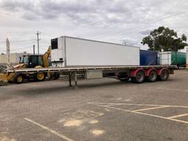 1994 Barker Heavy Duty Tri Axle Tri Axle Flat Top Trailer - picture2' - Click to enlarge