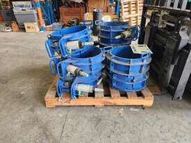 Hydraulic Pipe Clamps x 10 - picture0' - Click to enlarge