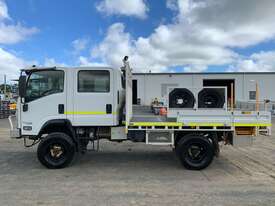 2017 Isuzu NPS 75-155 Traytop Dual Cab - picture2' - Click to enlarge