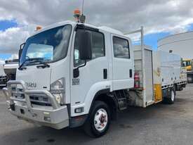 2015 Isuzu FRR600 Service Body Crew Cab - picture1' - Click to enlarge