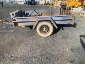 1990 Major Trailers Single Axle Box Trailer - picture1' - Click to enlarge