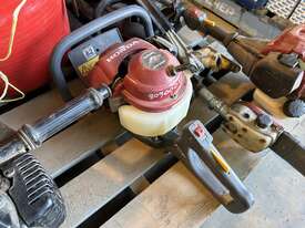 Variety of small engine tools and equipment - picture0' - Click to enlarge