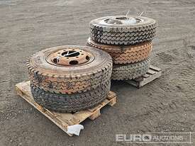 Truck Tyres & Rims (5 of)  - picture0' - Click to enlarge