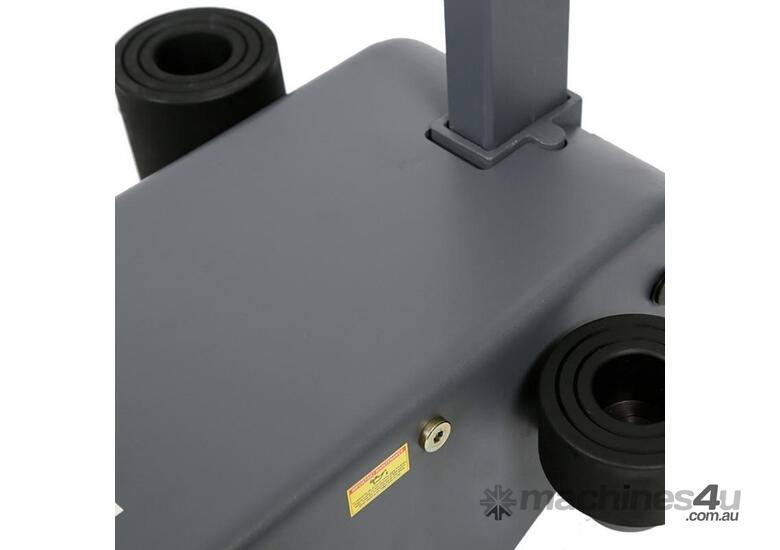 caption BORUM 80 Tonne 2-Stage Truck Jack Air Actuated