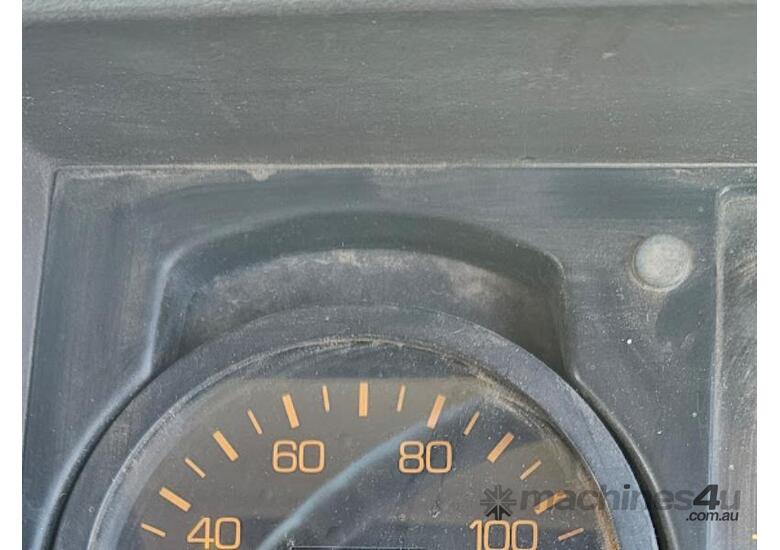 caption 1985 Mitsubishi Truck