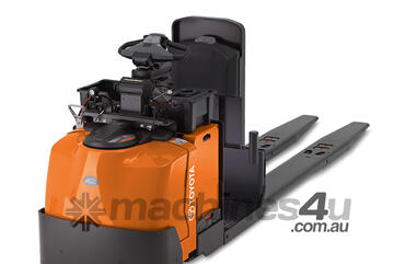 Toyota   8510 Order Picker