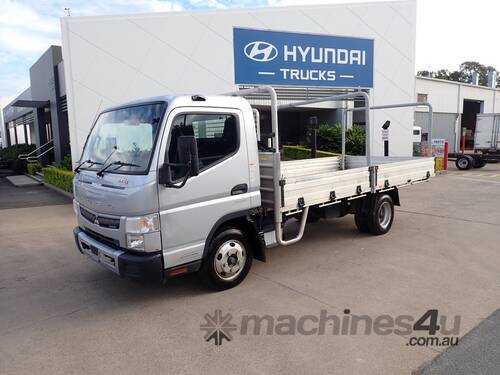 caption MITSUBISHI CANTER