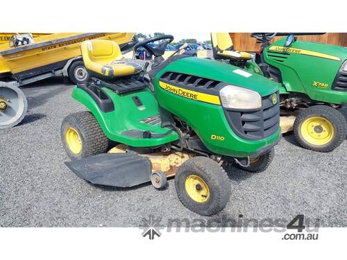 John Deere D110