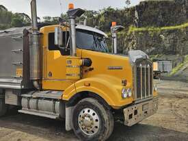 2004 Kenworth T404 Sar  - picture0' - Click to enlarge