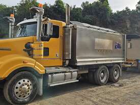 2004 Kenworth T404 Sar  - picture1' - Click to enlarge