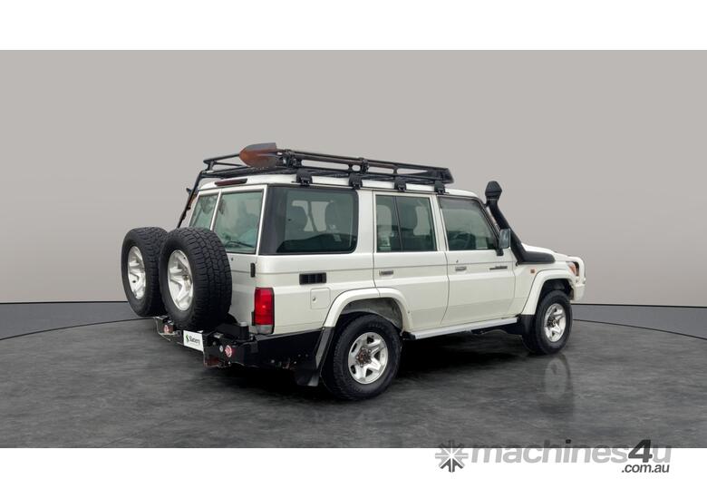 caption 2020 Toyota Landcruiser GXL Diesel