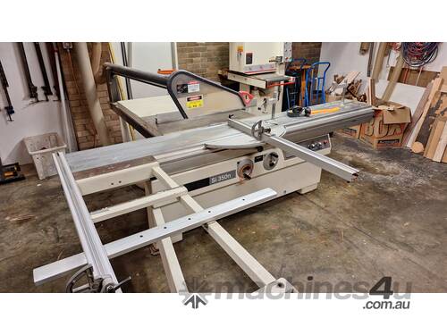 caption SCM Si350n Panel Saw w/ Dust Extractor