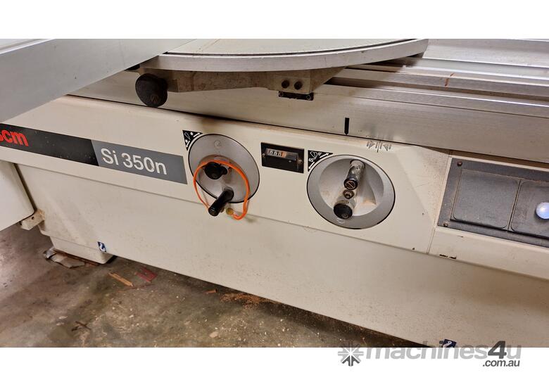 caption SCM Si350n Panel Saw w/ Dust Extractor