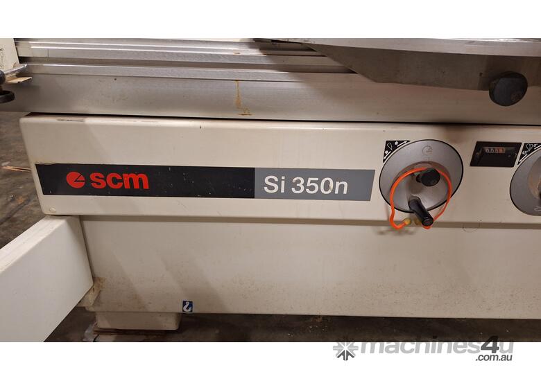 caption SCM Si350n Panel Saw w/ Dust Extractor