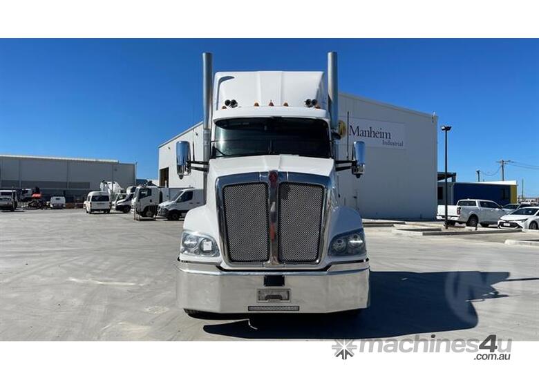 caption Kenworth T610