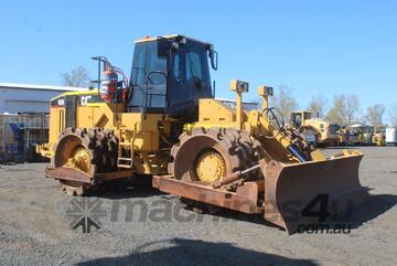 Caterpillar 2003   825G