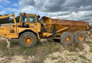 Caterpillar 1997 VOLVO A25C DUMP TRUCK