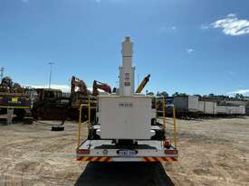 2007 Mitsubishi Fighter FK600 EWP Day Cab - picture2' - Click to enlarge