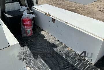 2007 Mitsubishi Fighter FK600 EWP Day Cab 2007 Mitsubishi Fighter FK600 EWP Day Cab