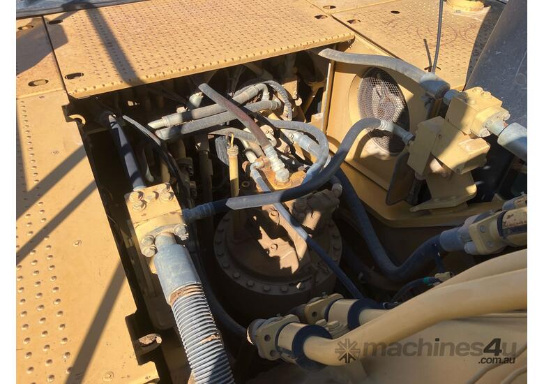 Caterpillar 330D Excavator