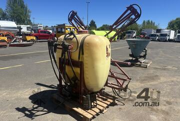 Hardi PTO powered tractor boom Spray