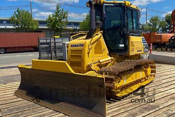 Komatsu 2015   D37PX-23 Dozer