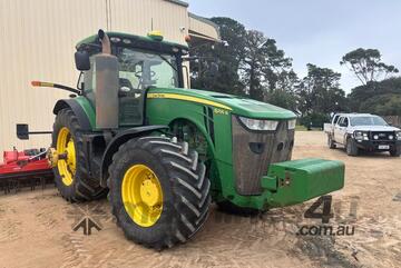 John Deere   8295R